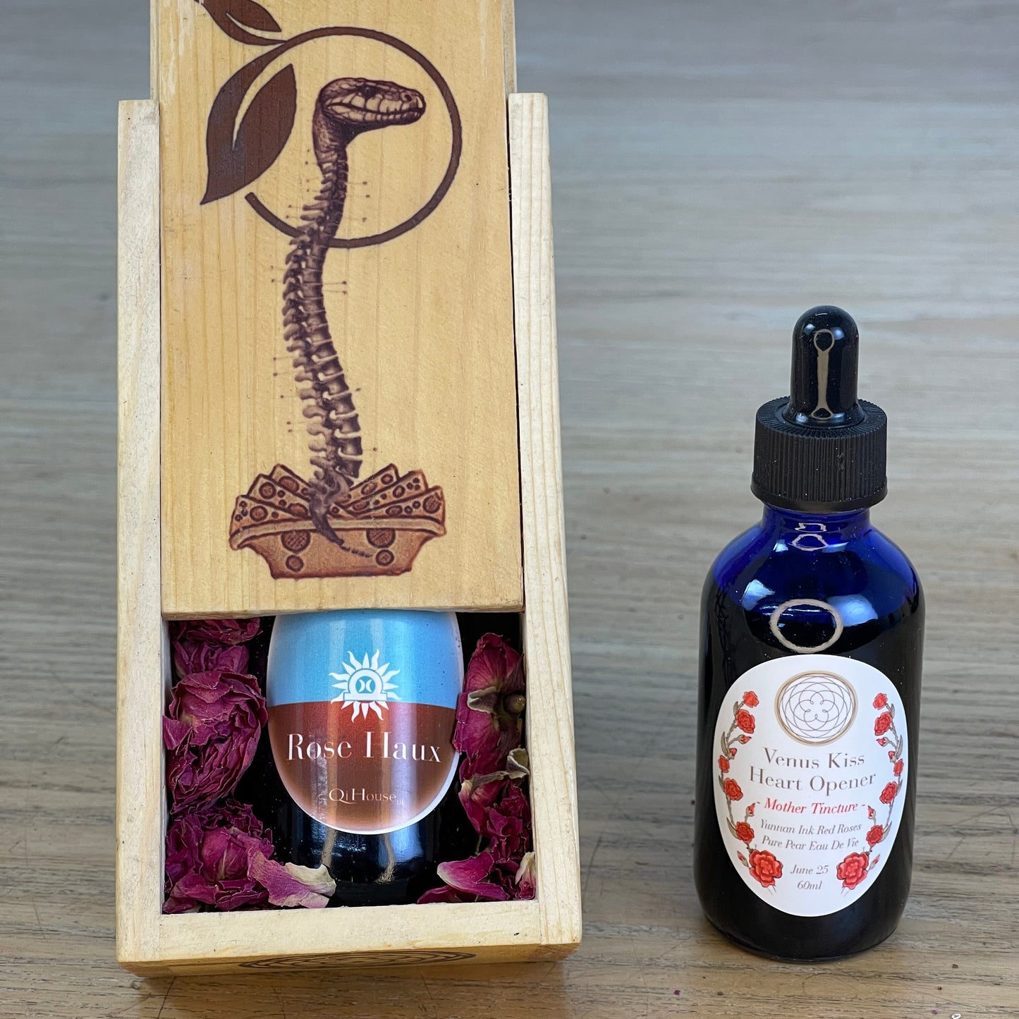 Rose Haux Q627 Venus Kiss, Heart Opener Mother Tincture 60ml Box Q