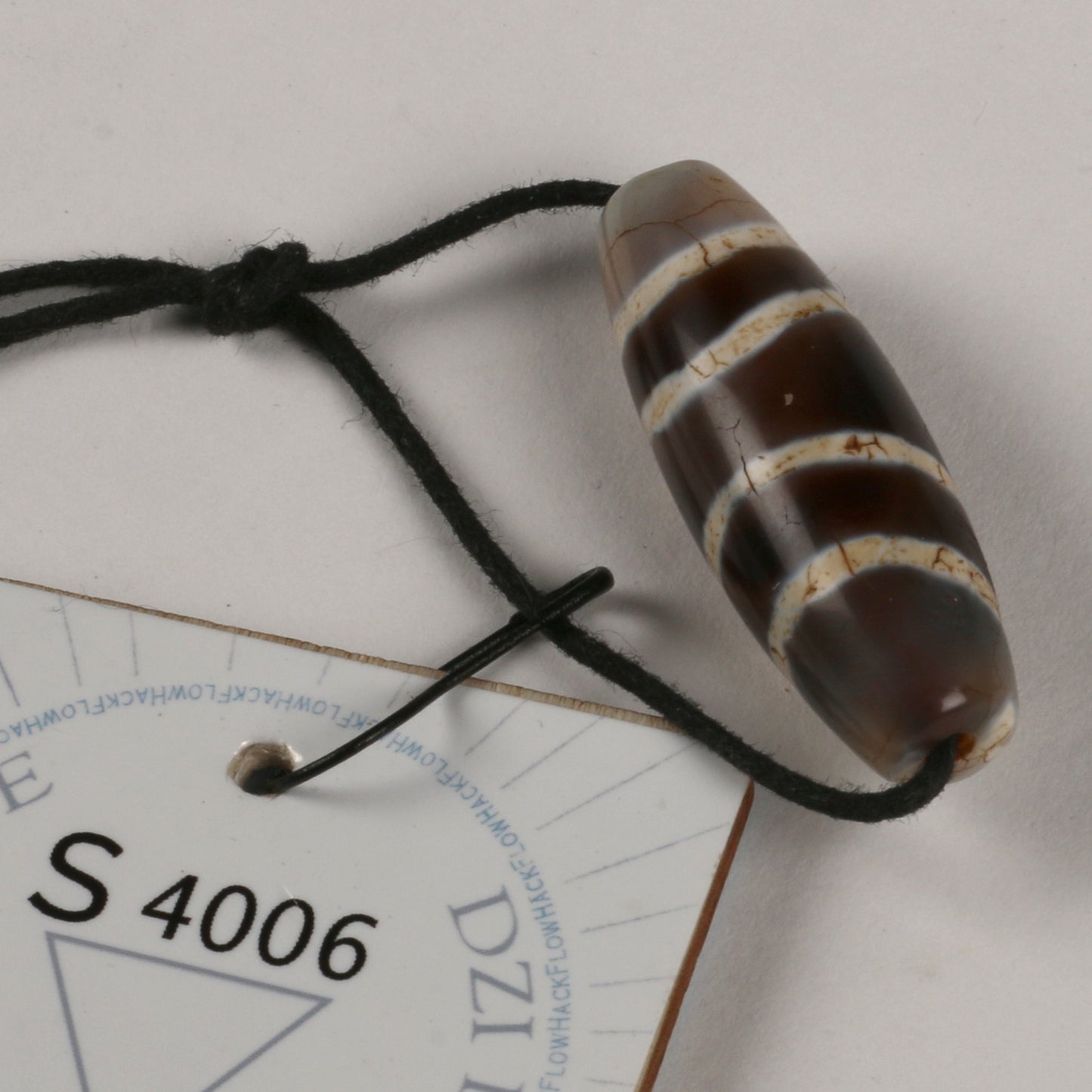 S4006 - Qi-Gem Dzi Stone grade AA