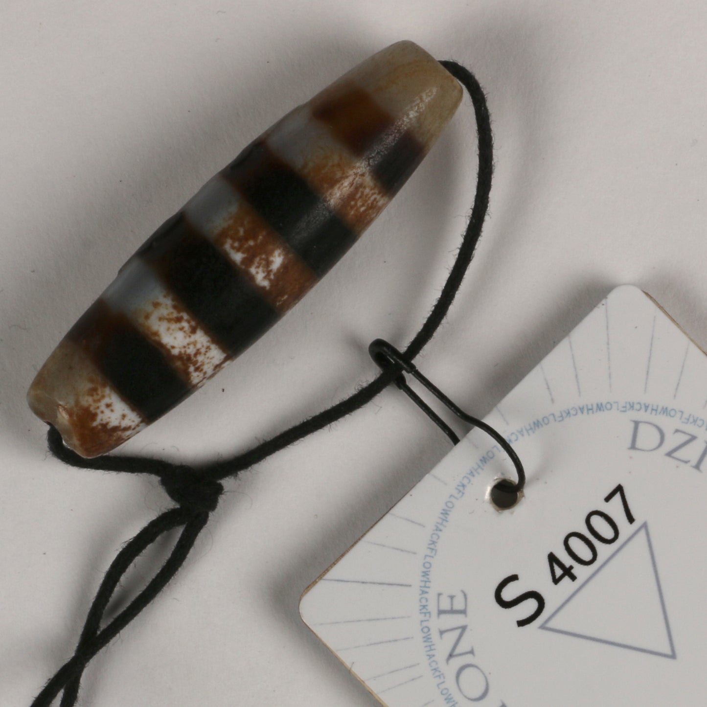 Sacred Dzi Qi-Gem Amulet | Class AA | No. S4007