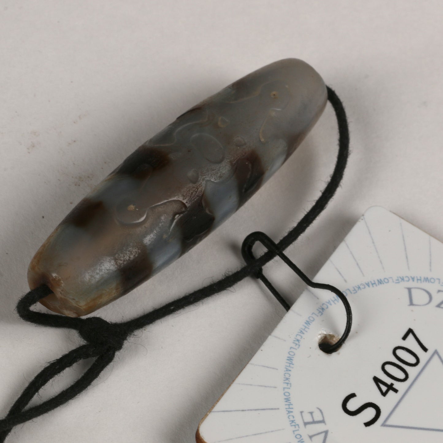 S4007 - Qi-Gem Dzi Stone grade AA