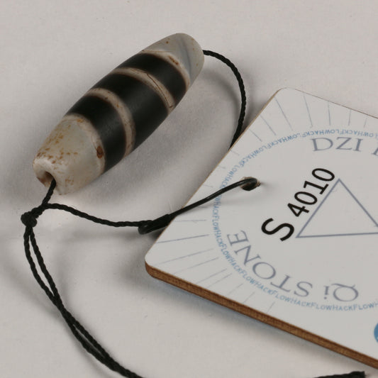 S4010 - Qi-Gem Dzi Stone grade AA