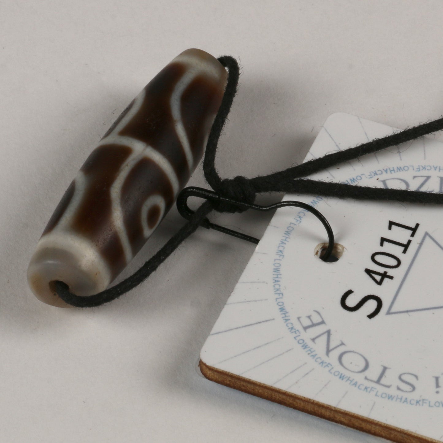 Sacred Dzi Qi-Gem Amulet | Class AA | No. S4011