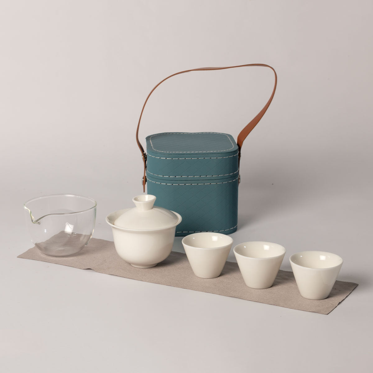Li'l Blue - 12cm cube Travel Tea Kit- Gaiwan  2, 60ml cups  & 3, 40ml cups